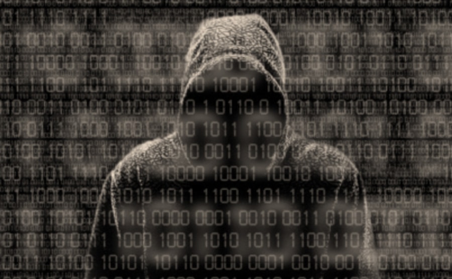 Hooded-Dark-Web-Man-Picture_01